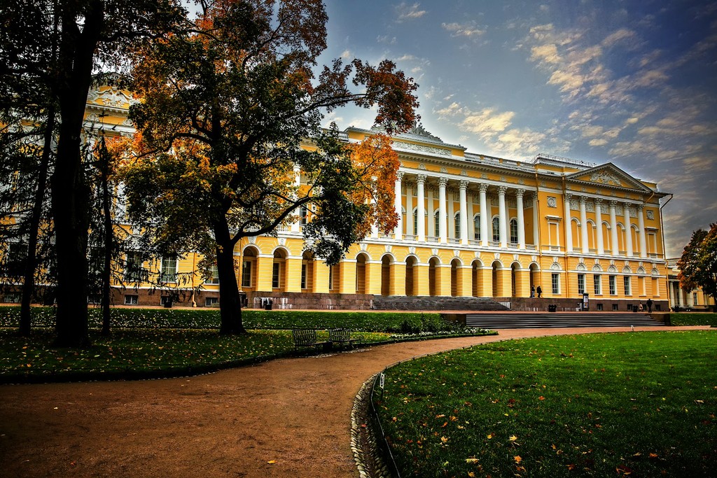 Mikhailovsky Garden (Михайловский сад) (Source: Google Maps)