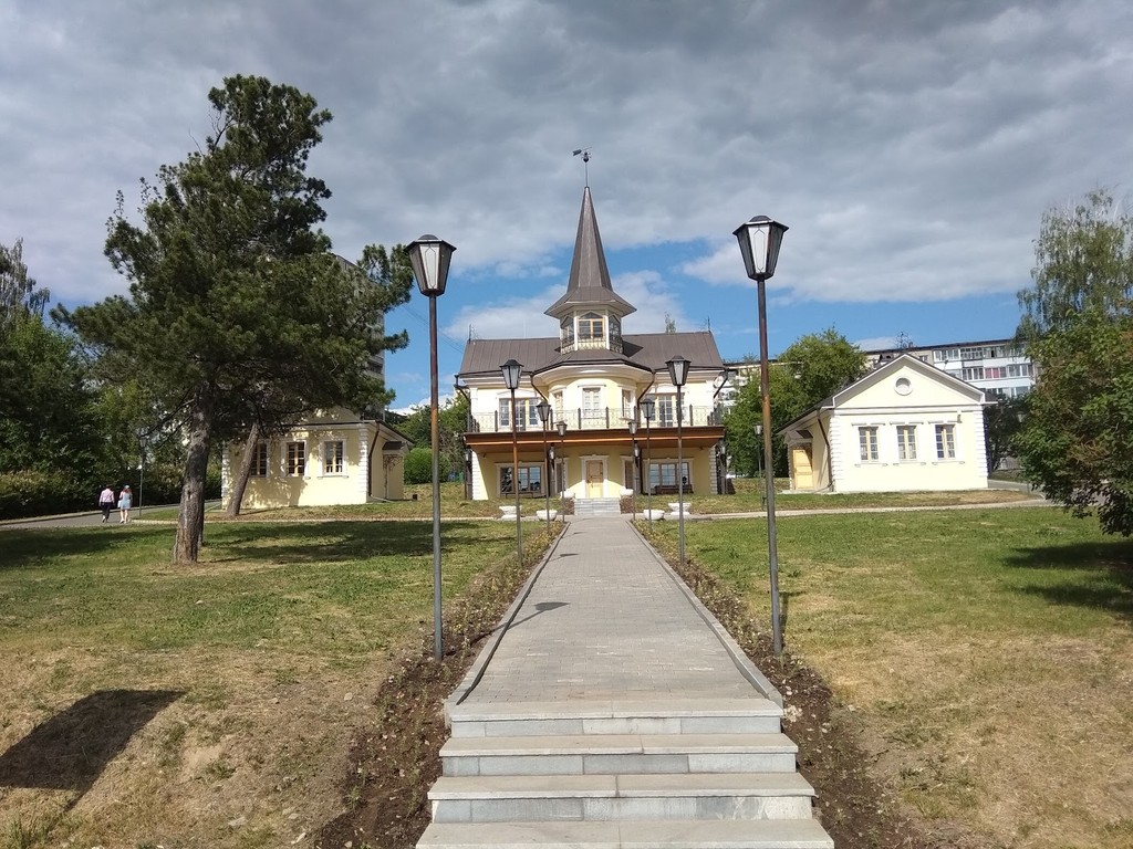 Демидовская дача (Demidov Dacha) (Source: Google Maps)