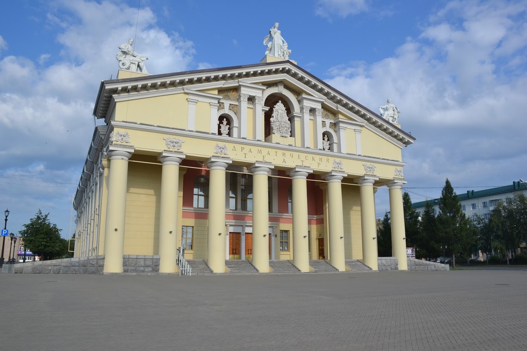 Нижнетагильский драматический театр (Nizhny Tagil Drama Theatre) (Source: Google Maps)