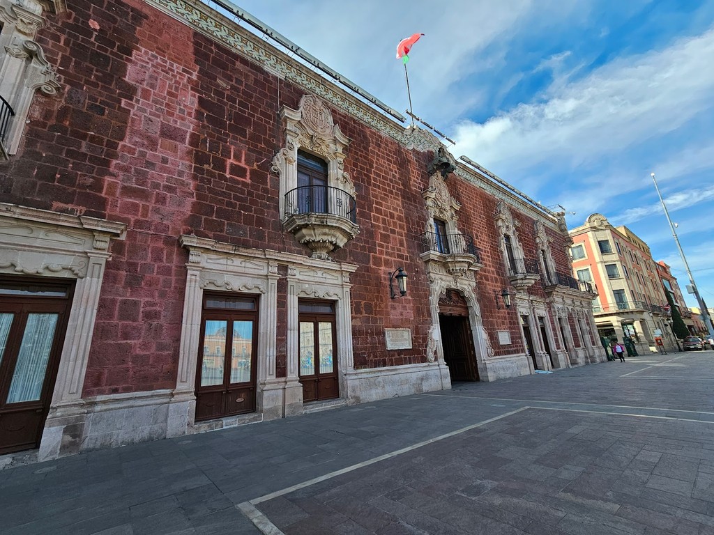 Palacio de Gobierno (Source: Google Maps)