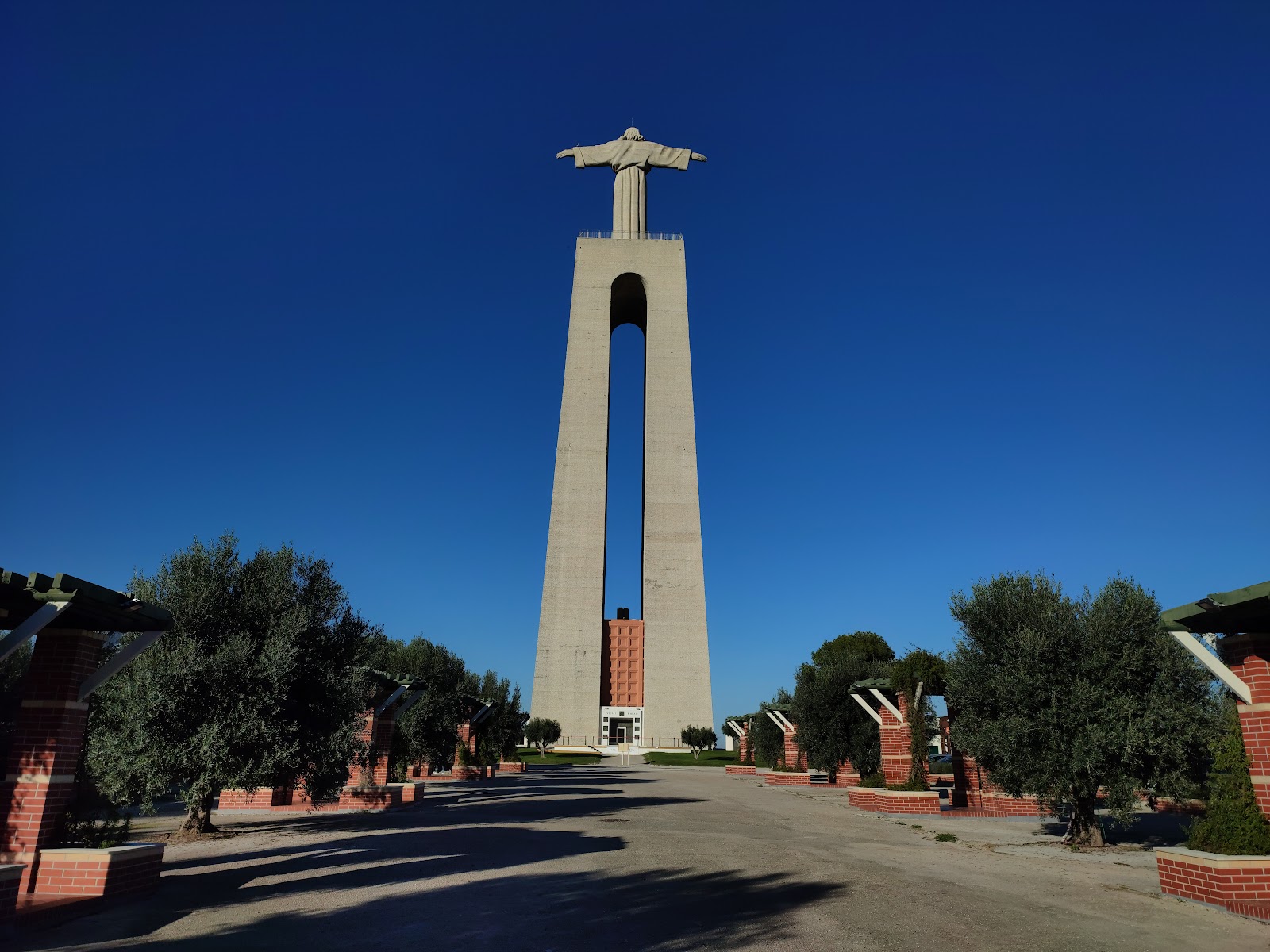 Cristo Rei (Source: Google Maps)