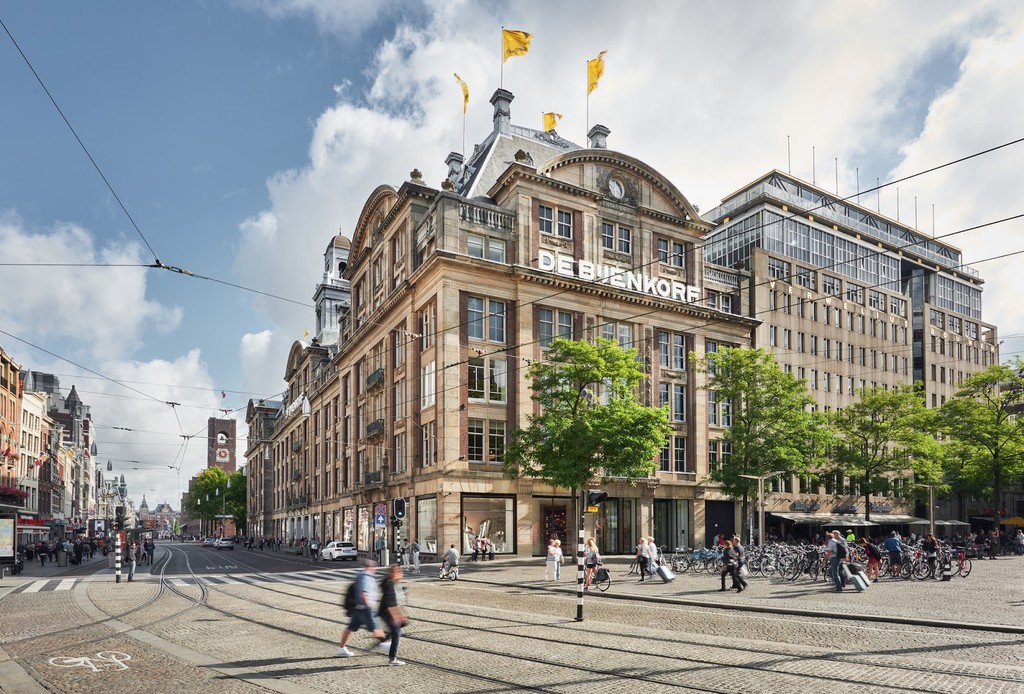 De Bijenkorf Rooftop Cafe (Source: Google Maps)