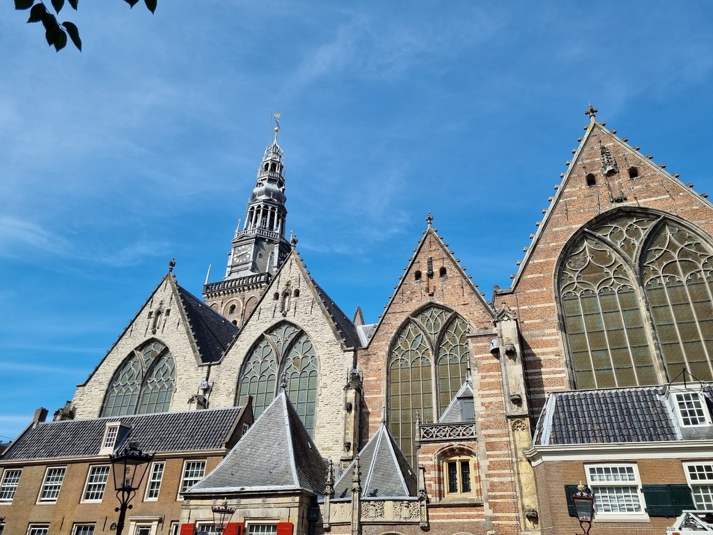 Oude Kerk (Source: Google Maps)