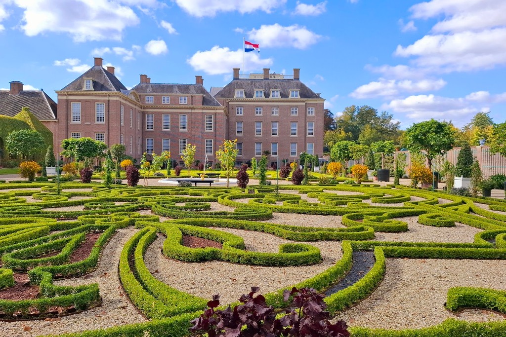 Het Loo Palace (Paleis Het Loo) (Source: Google Maps)