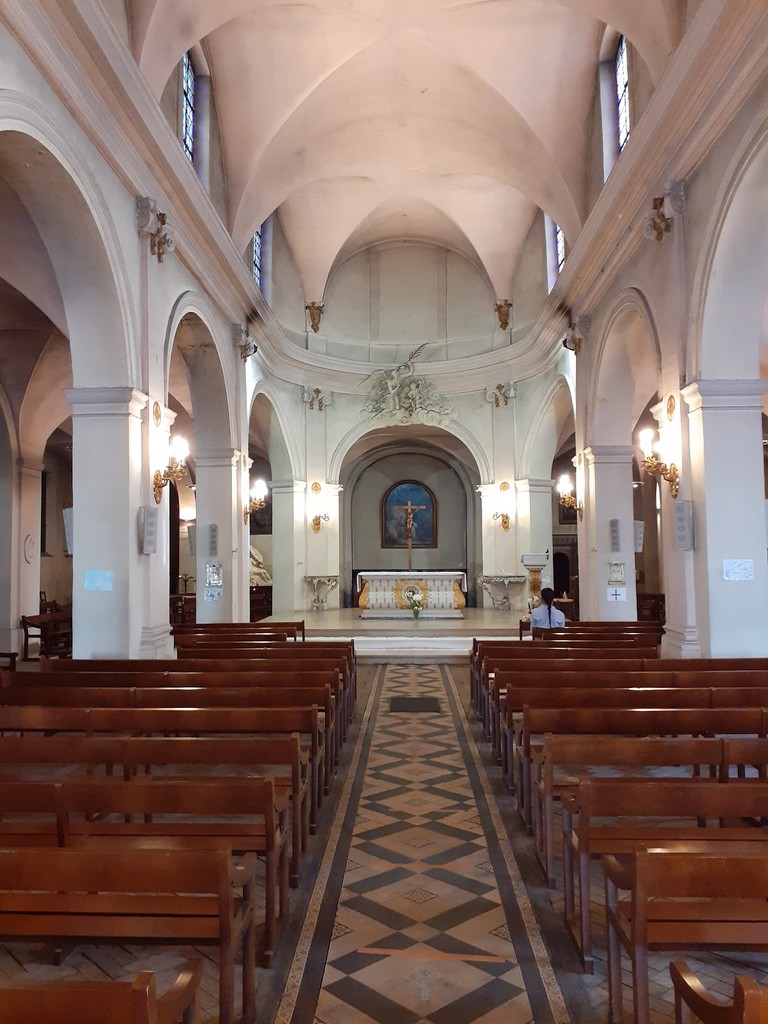 Église Sainte-Geneviève d'Asnières (Source: Google Maps)