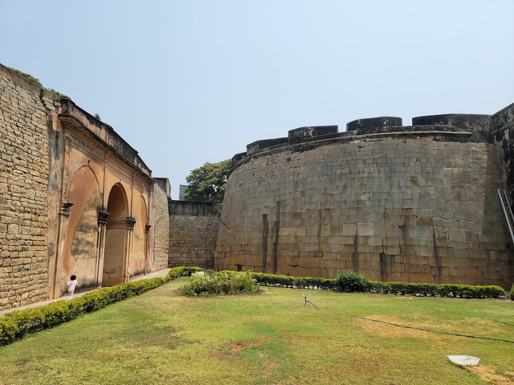 Bangalore Fort (Source: Google Maps)