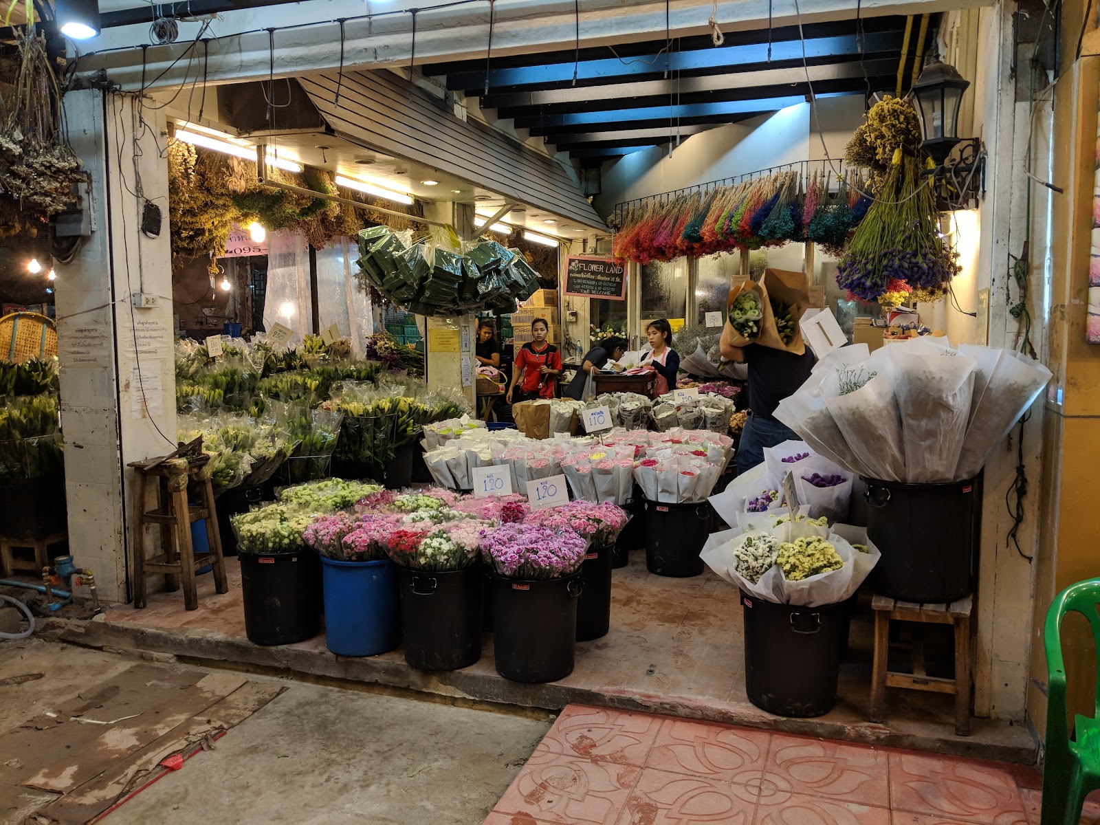 Pak Khlong Talat (Flower Market) (Source: Google Maps)