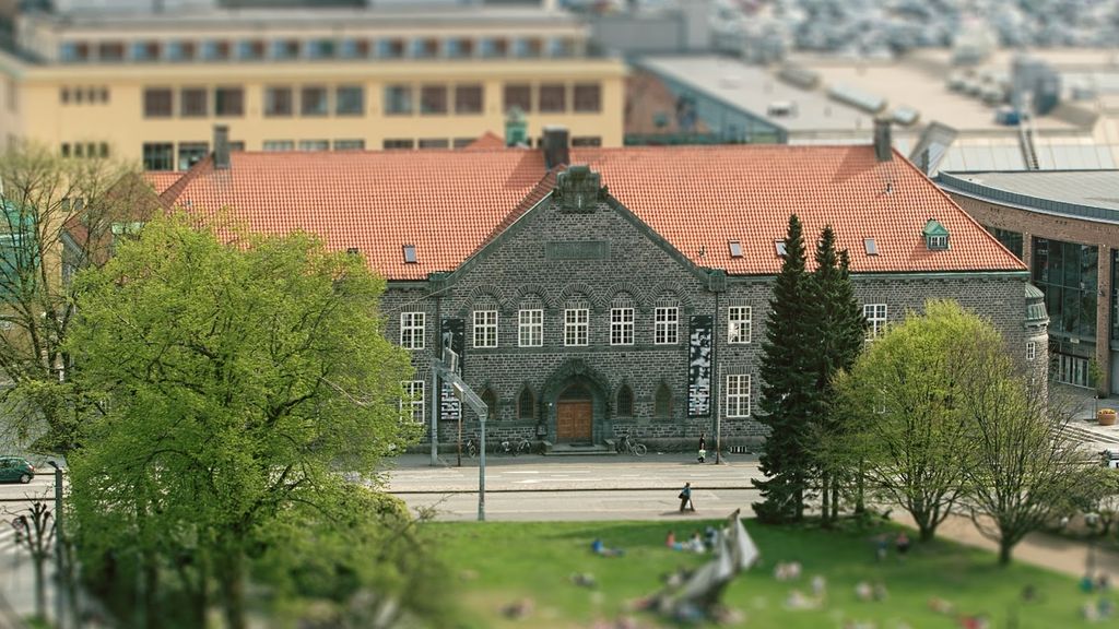 Bergen Public Library (Source: Google Maps)
