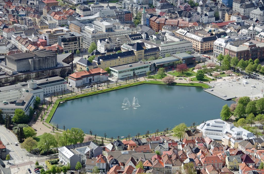 Lille Lungegårdsvann (Source: Google Maps)