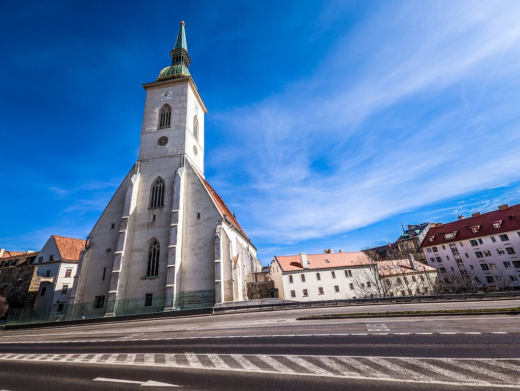 St. Martin's Cathedral (Source: Google Maps)