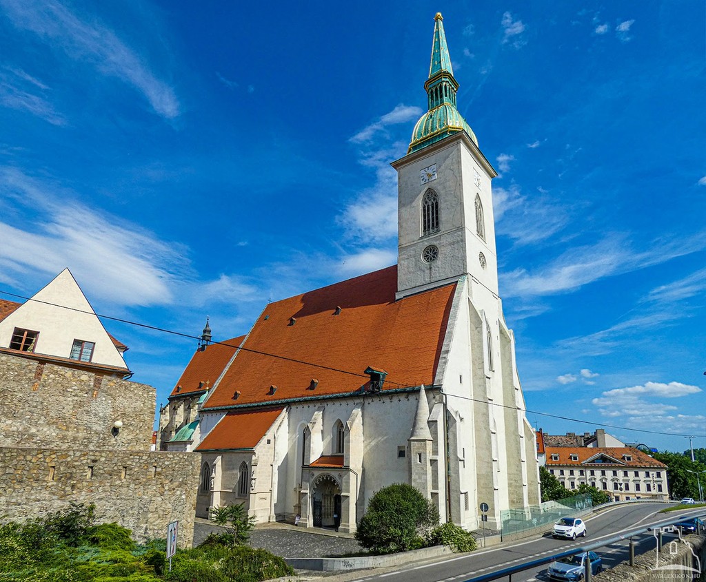 St. Martin's Cathedral (Katedrála svätého Martina) (Source: Google Maps)