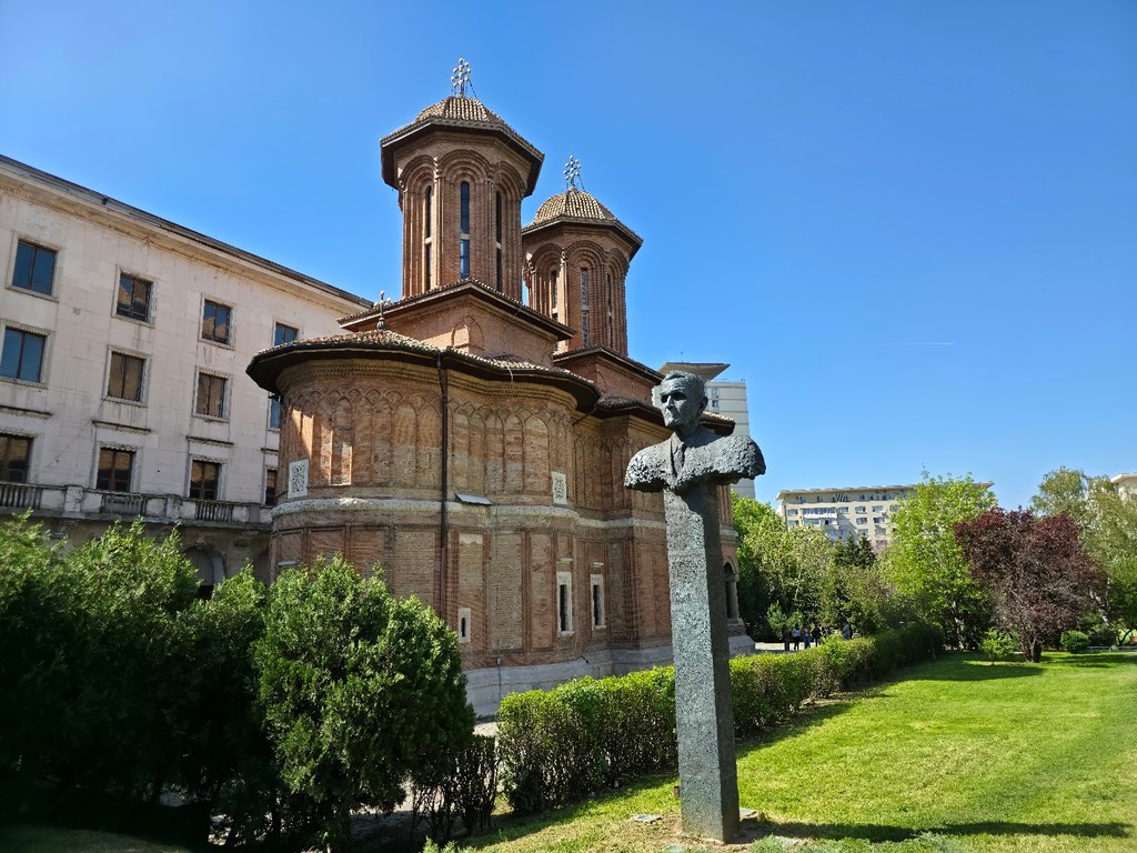 Kretzulescu Church (Source: Google Maps)