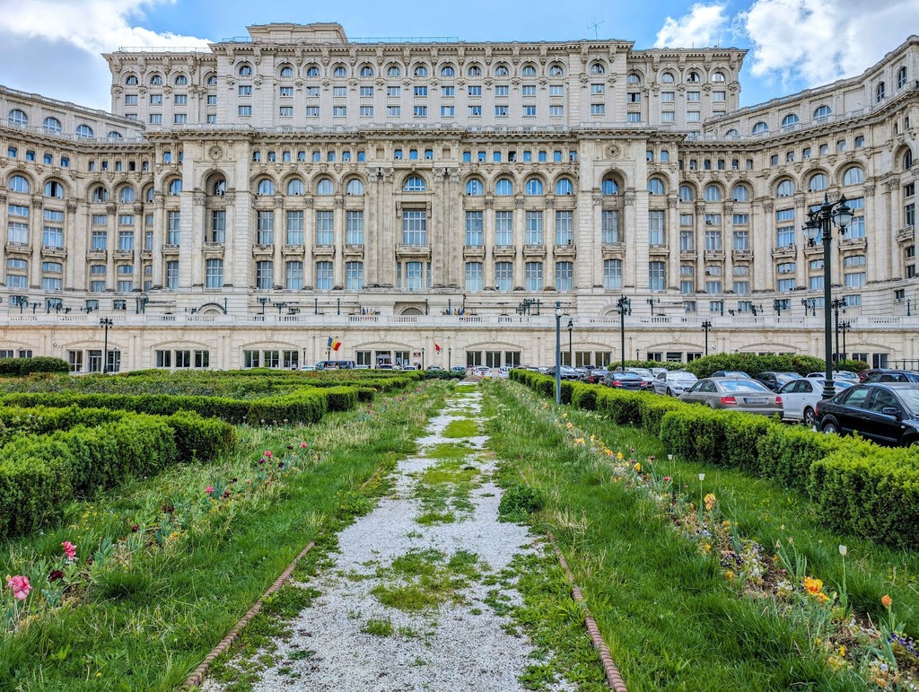 Palace of the Parliament (Palatul Parlamentului) (Source: Google Maps)