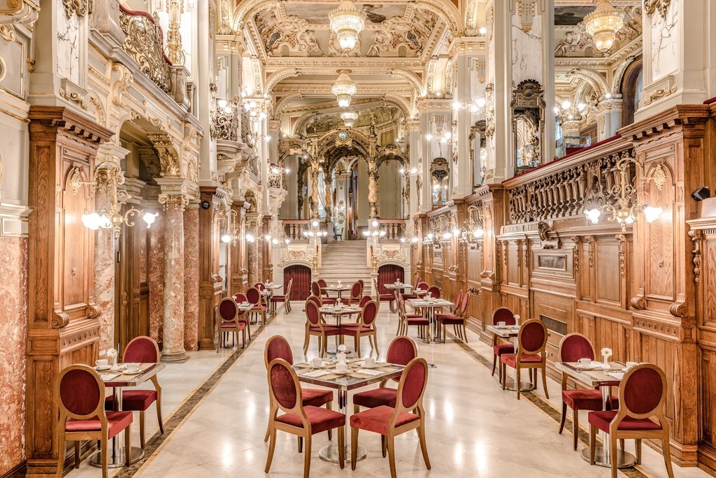 New York Café (Source: Google Maps)