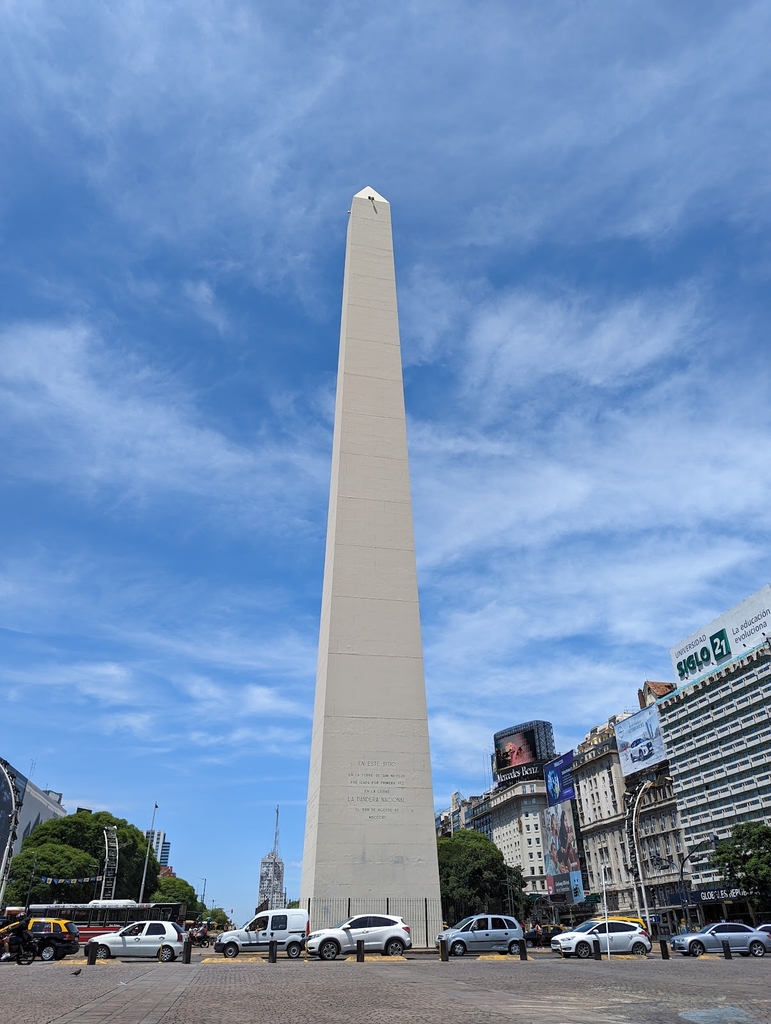 Obelisco de Buenos Aires (Source: Google Maps)