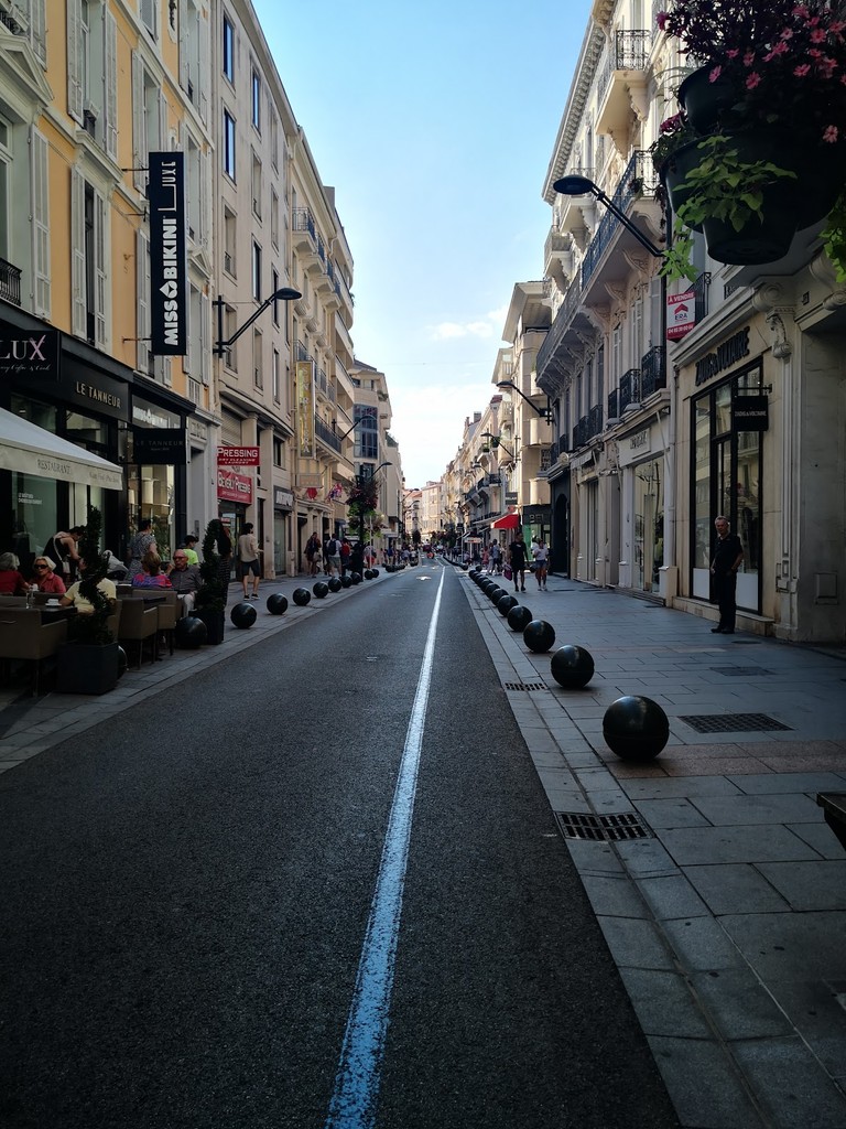 Rue d'Antibes (Source: Google Maps)