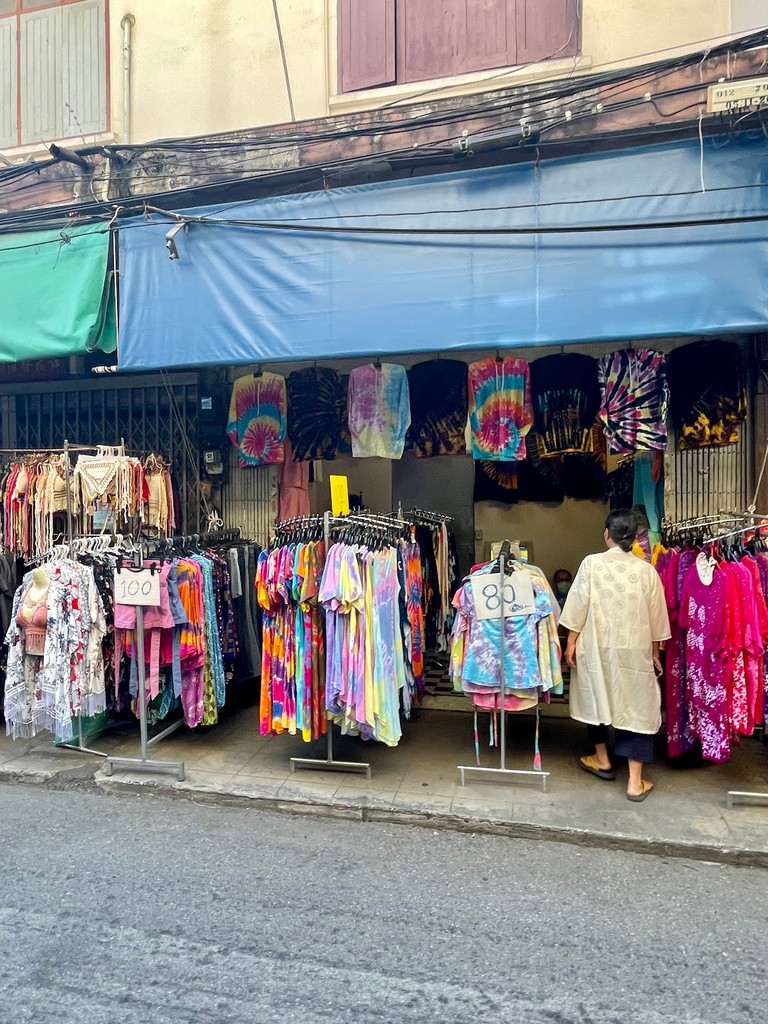 Warorot Market (Source: Google Maps)