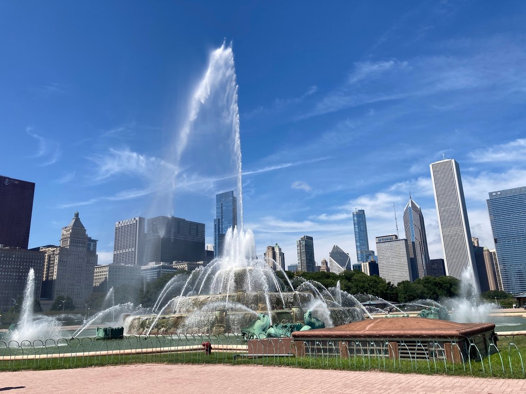 Buckingham Fountain (Source: Google Maps)