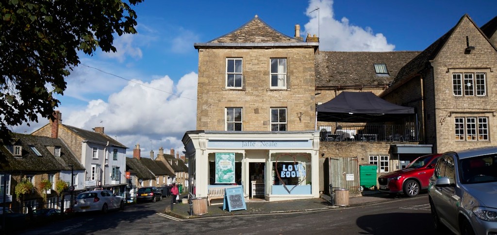 Jaffé and Neale Bookshop and Café (Source: Google Maps)
