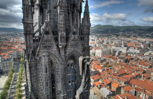 Clermont-Ferrand Cathedral (Source: Google Maps)