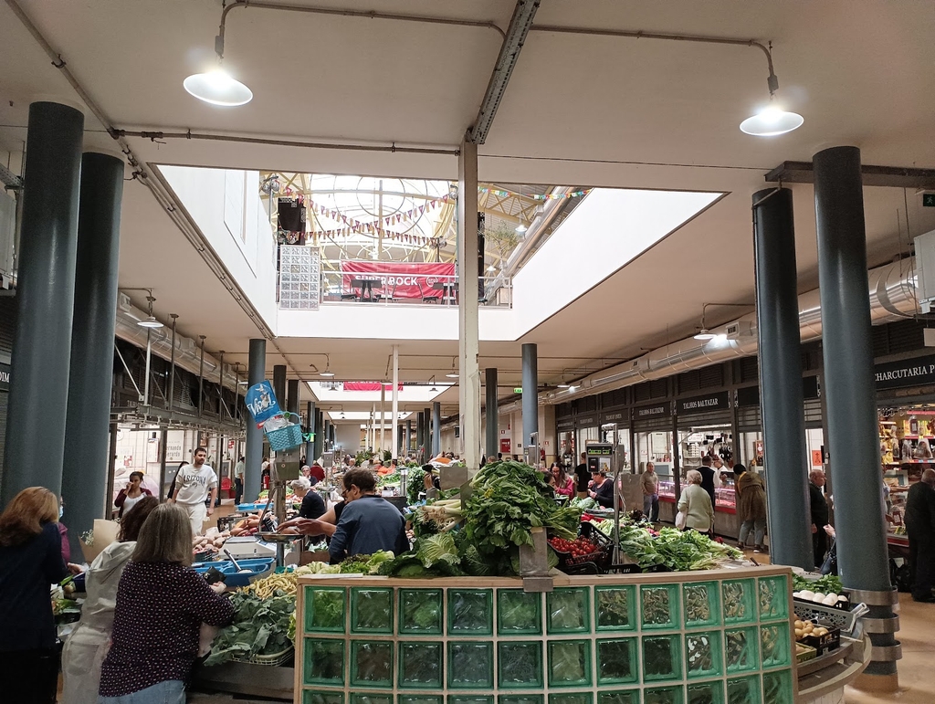 Mercado Municipal D. Pedro V (Source: Google Maps)