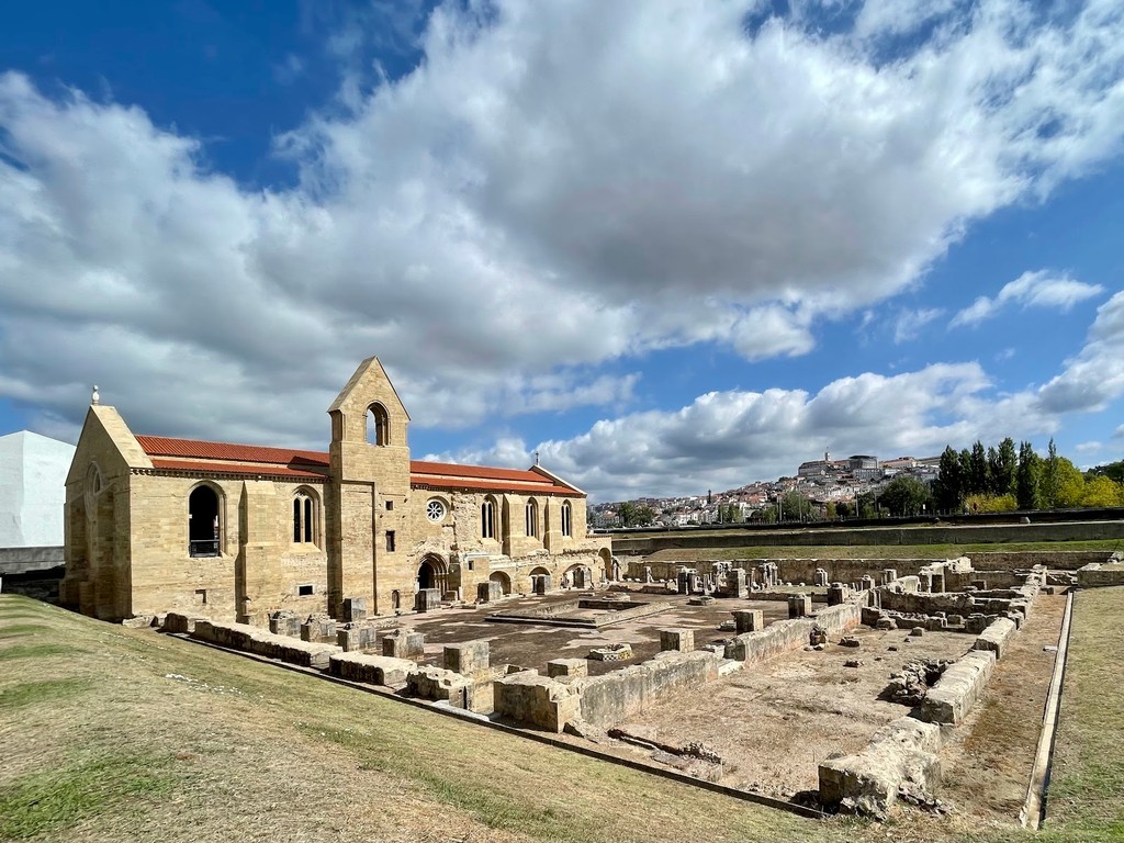 Monastery of Santa Clara-a-Velha (Source: Google Maps)