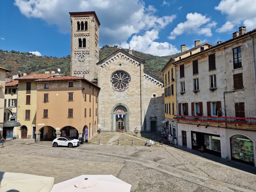 Piazza San Fedele (Source: Google Maps)