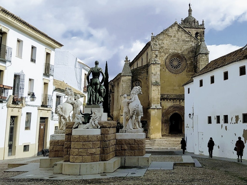 Iglesia de Santa Marina (Source: Google Maps)