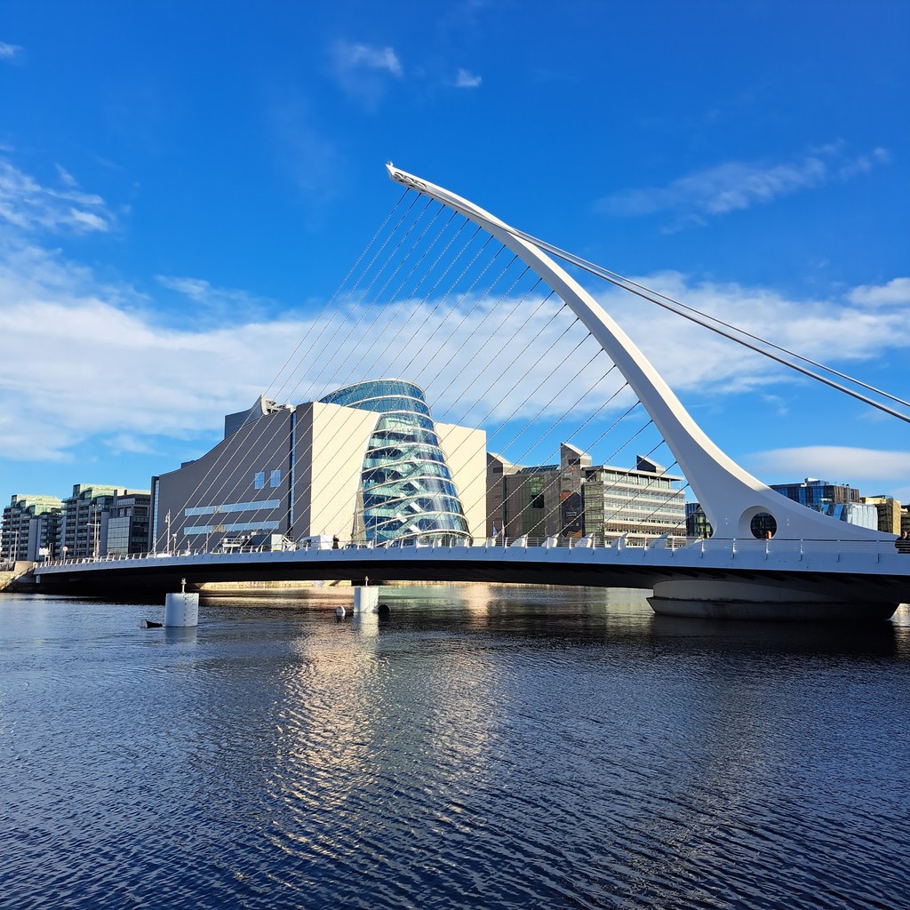 Samuel Beckett Bridge (Source: Google Maps)