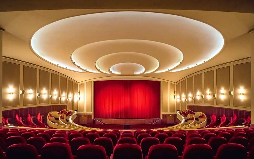 Lichtburg Essen (Source: Google Maps)