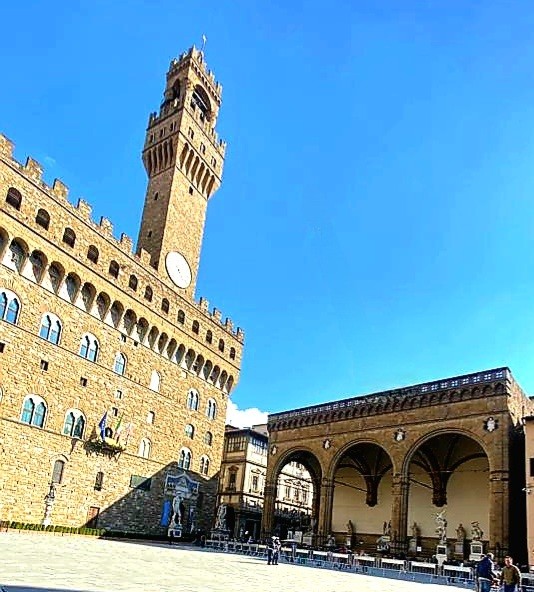 Piazza della Signoria (Source: Google Maps)