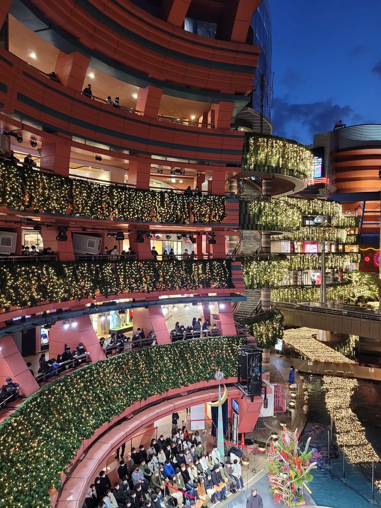 Canal City Hakata (exterior only) (Source: Google Maps)