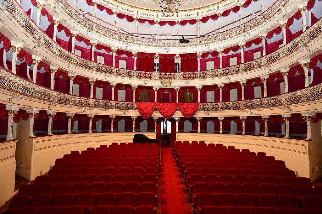 Teatro Municipal Baltazar Dias (Source: Google Maps)