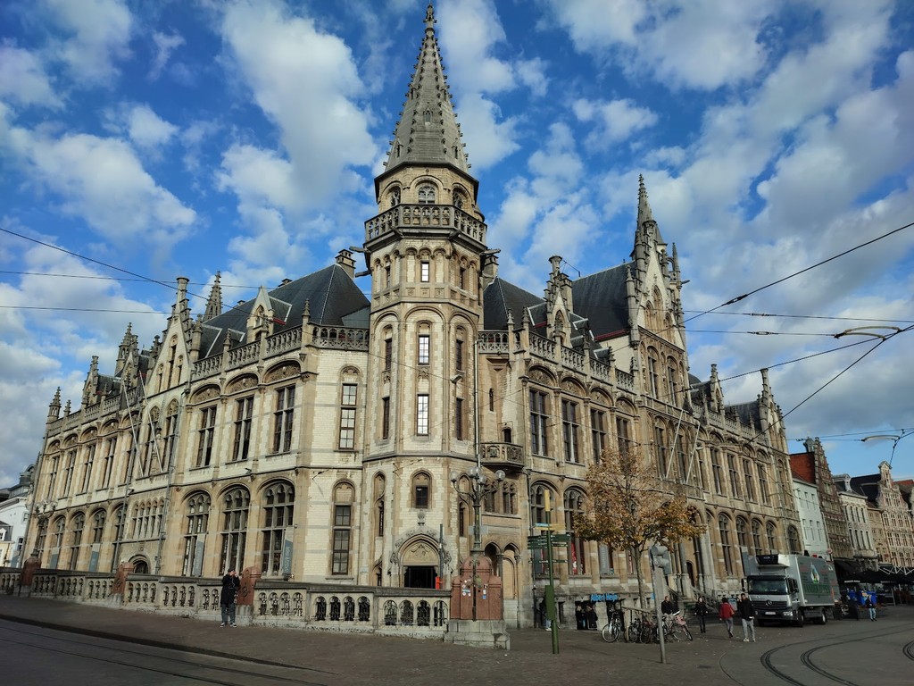 Korenmarkt (Source: Google Maps)