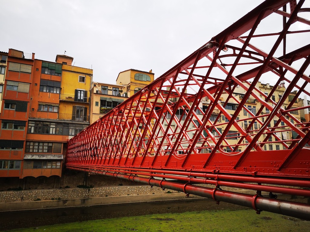 Pont de les Peixateries Velles (Eiffel Bridge) (Source: Google Maps)