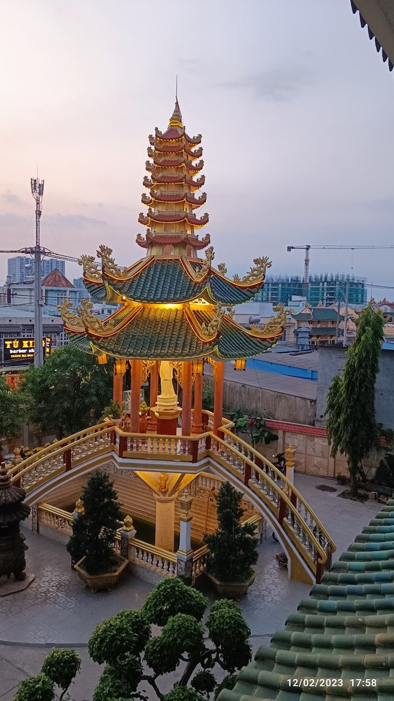 Van Duc Pagoda (Source: Google Maps)