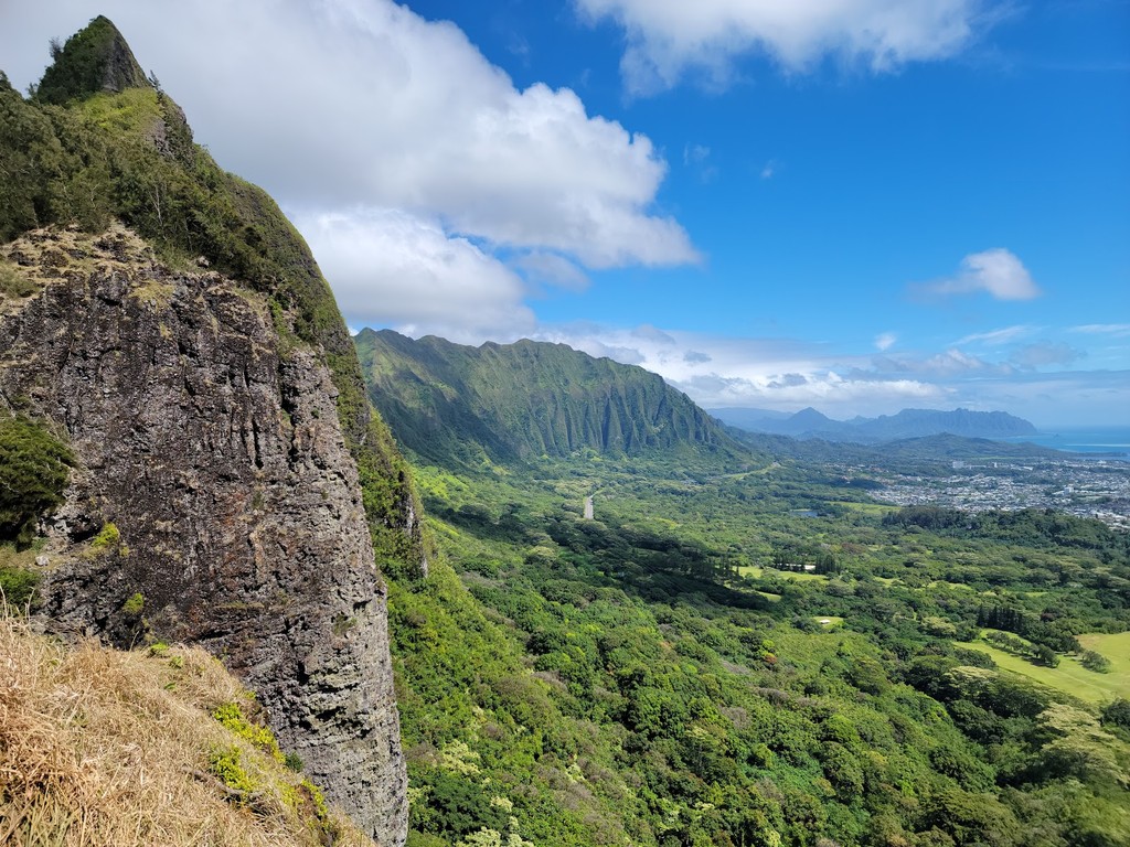 Nuuanu Pali Lookout (Source: Google Maps)