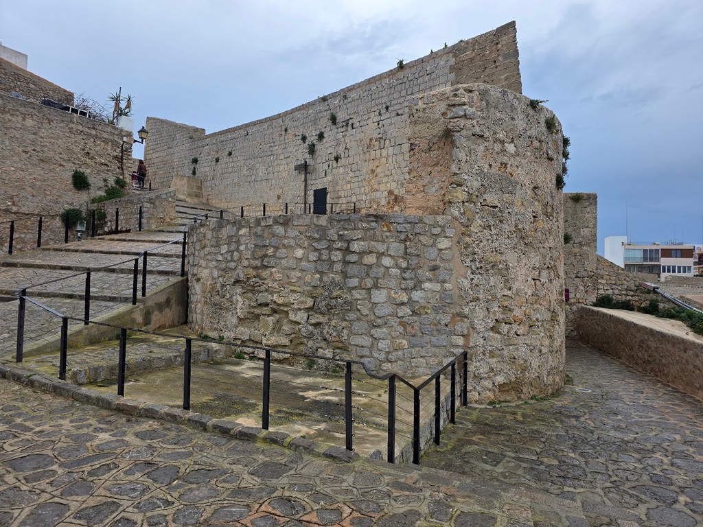 Baluard de Sant Pere (Source: Google Maps)