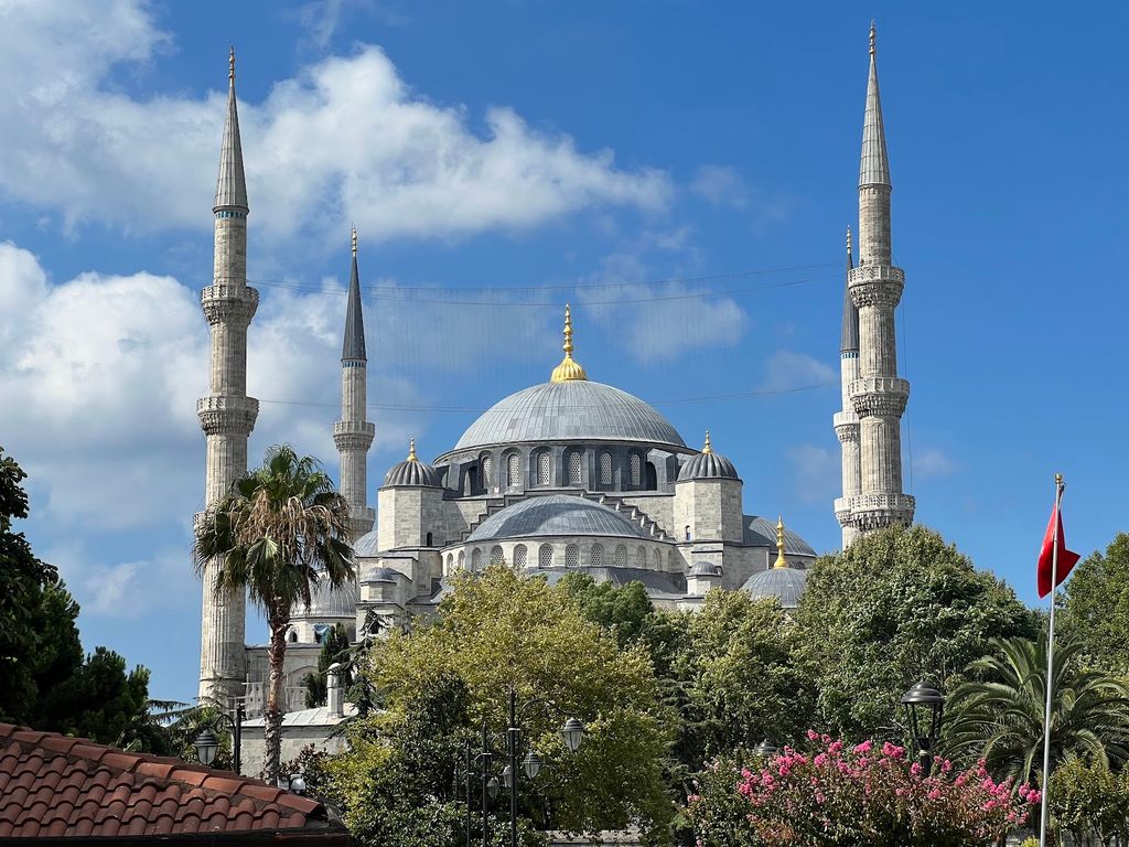 Blue Mosque (Sultan Ahmet Mosque) (Source: Google Maps)
