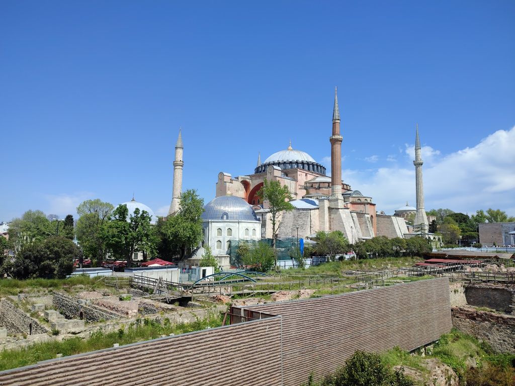 Hagia Sophia (Ayasofya) (Source: Google Maps)