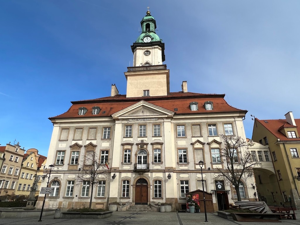 Jelenia Góra Town Hall (Source: Google Maps)
