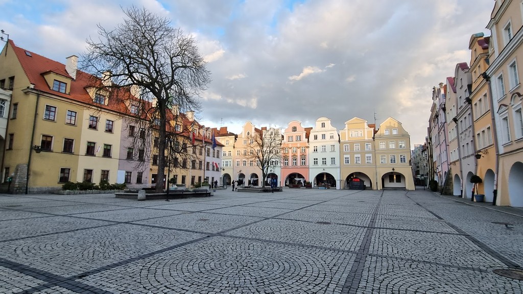 Plac Ratuszowy (Market Square) (Source: Google Maps)