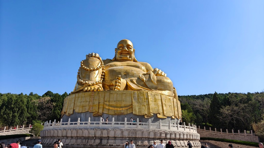 Thousand Buddha Mountain (Qianfoshan) (Source: Google Maps)