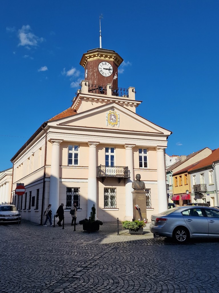 The Old Town Hall (Ratusz) (Source: Google Maps)