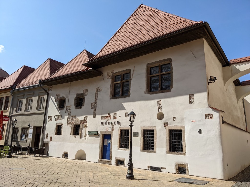 Mikluš Prison (Source: Google Maps)