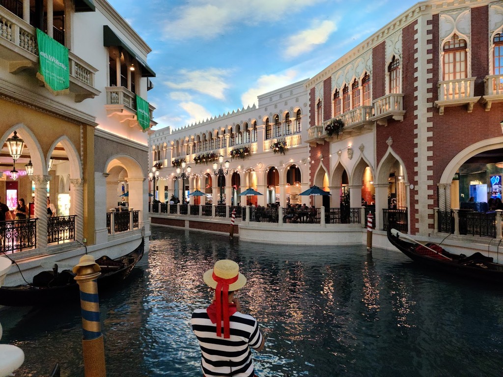 The Venetian's Grand Canal Shoppes (specifically, the replica of St. Mark's Square) (Source: Google Maps)