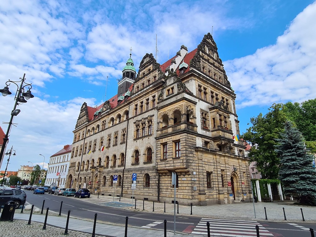 Legnica Town Hall (Source: Google Maps)