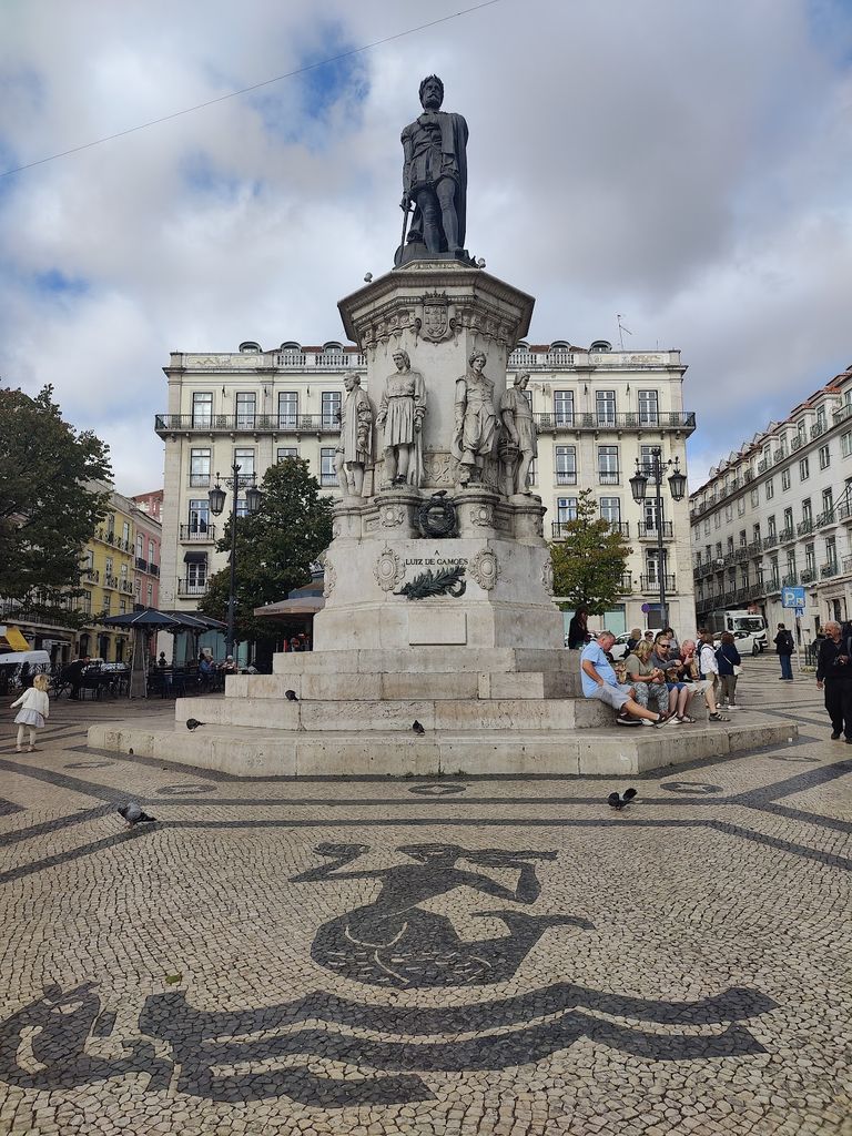 Largo do Chiado (Source: Google Maps)
