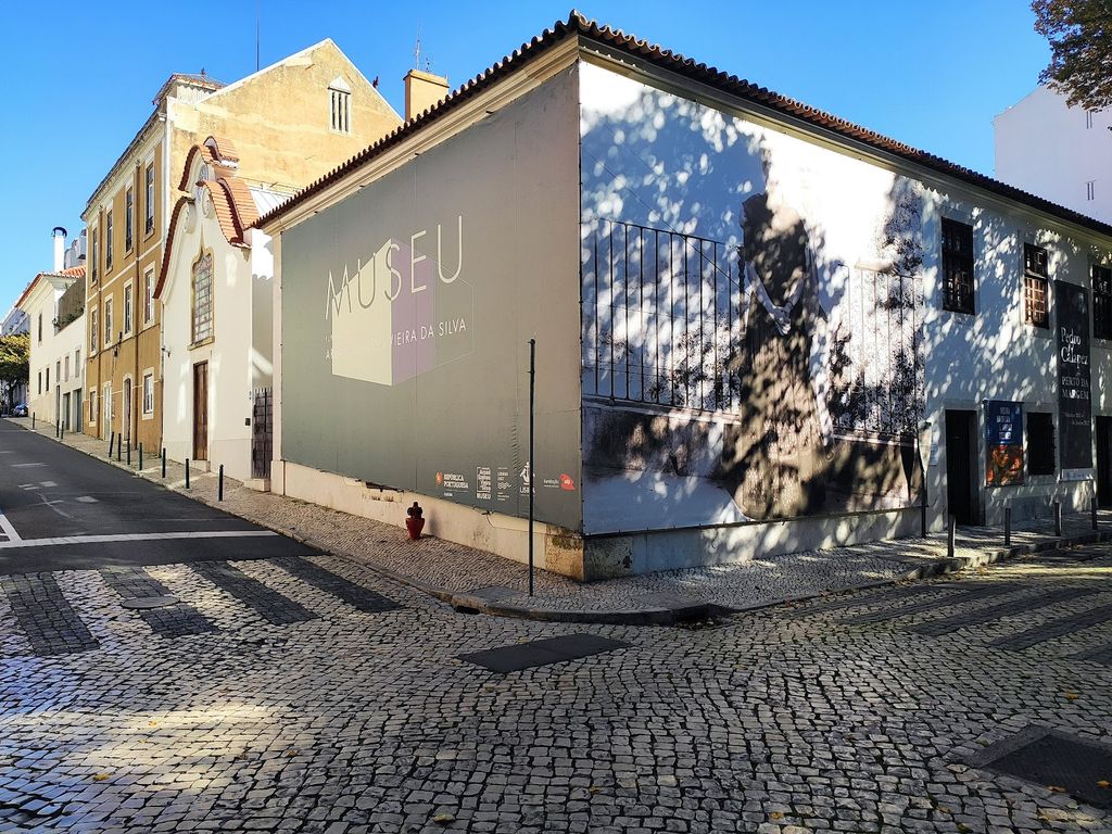 Museu Arpad Szenes - Vieira da Silva (Source: Google Maps)