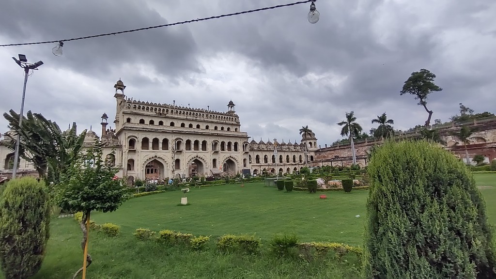 Bara Imambara (Source: Google Maps)